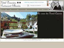 Tablet Screenshot of hotel-doussiere.com